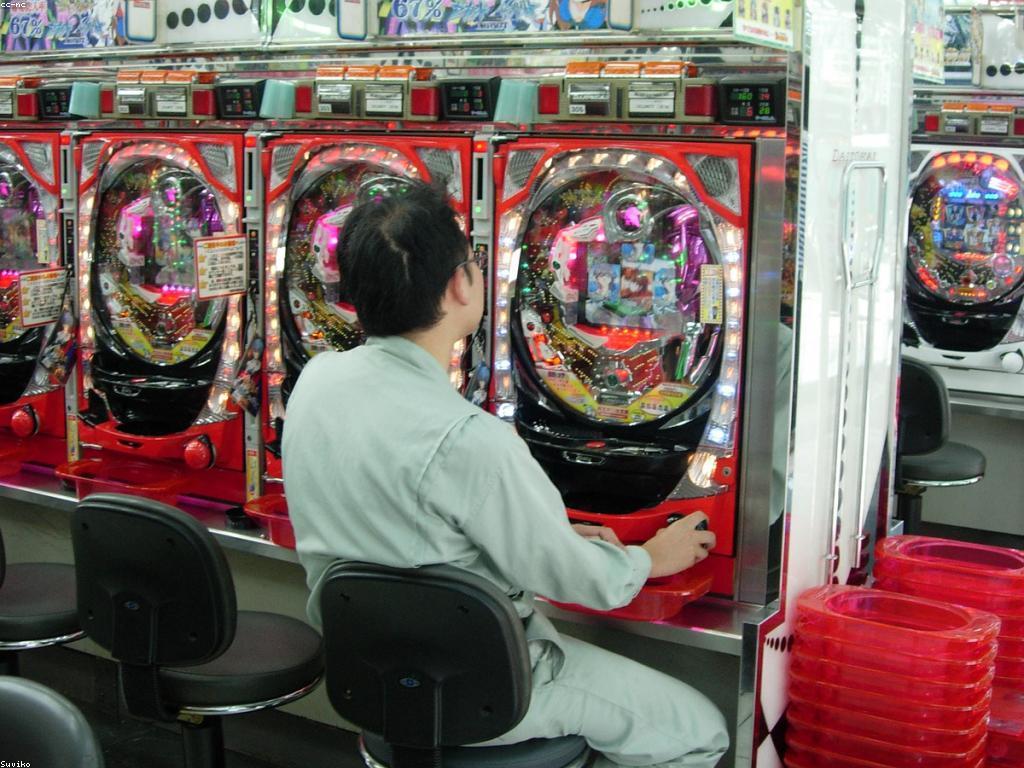 សម្រង់ល្បែង Slot: ការបើកកម្សាន្ត និងឱកាសឈ្នះ